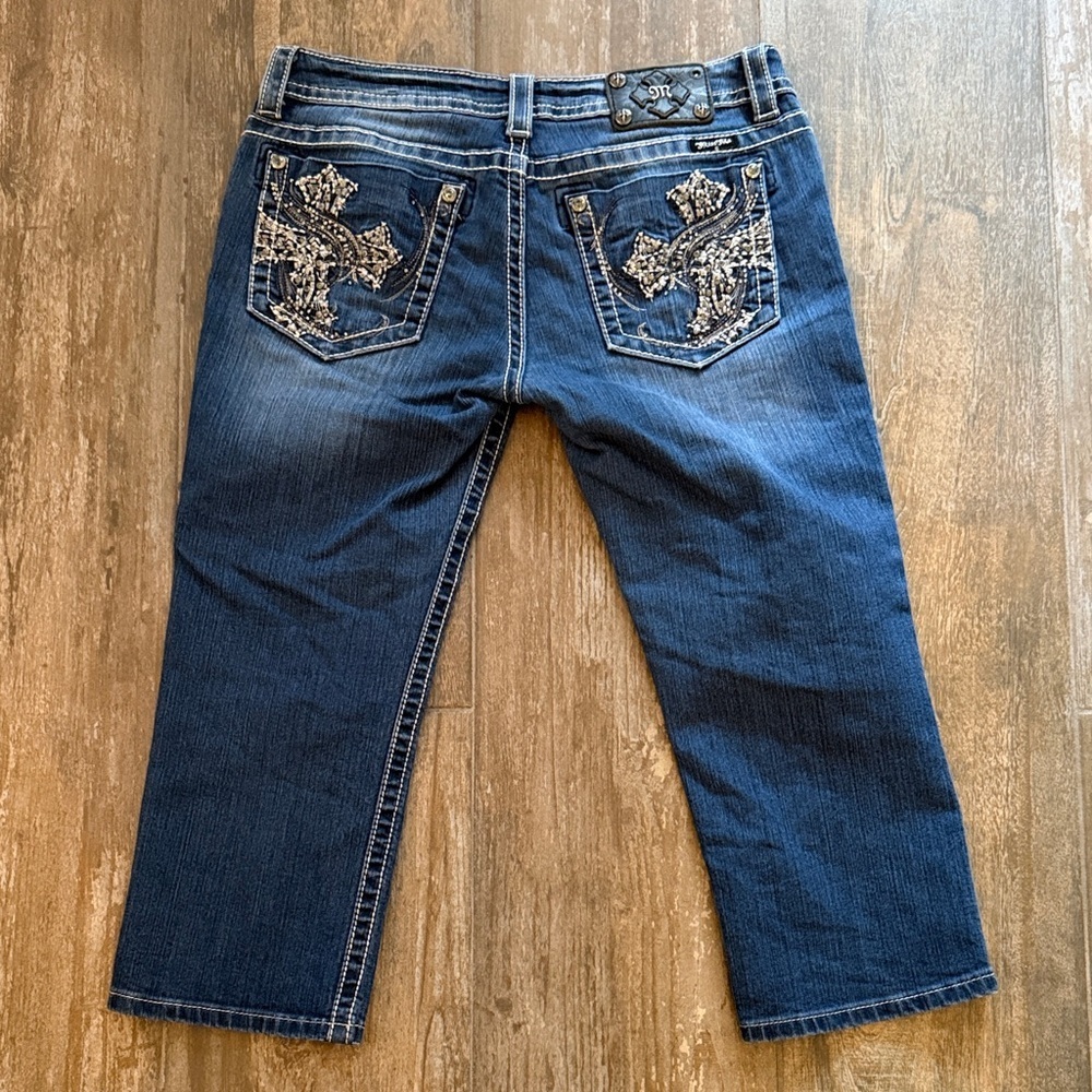 Miss Me Blue Cropped Jeans with Detailed Pockets